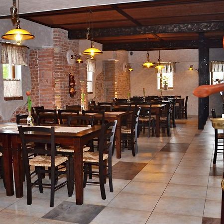 Granarollo Penzion Pizzeria Mlynany エクステリア 写真