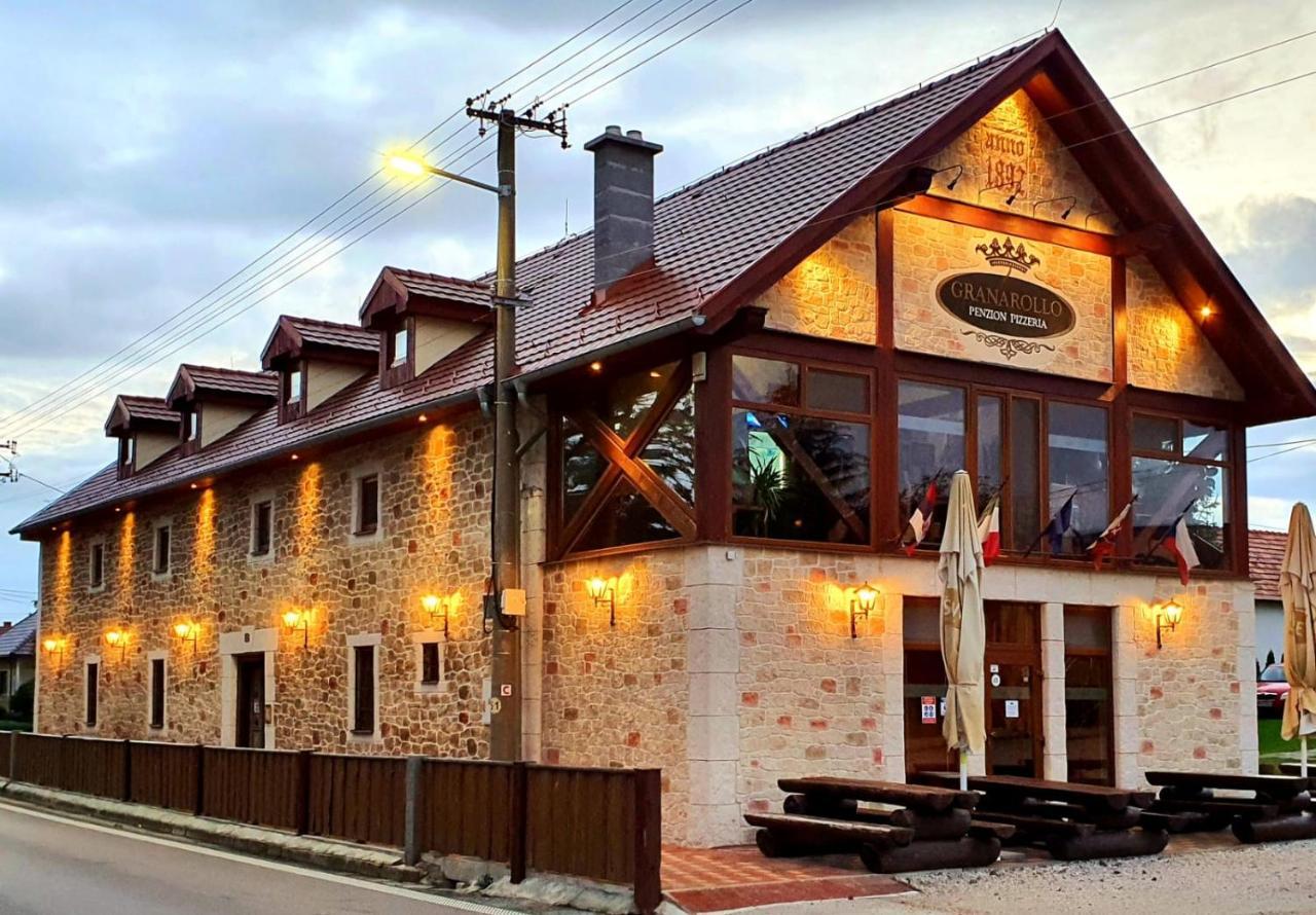 Granarollo Penzion Pizzeria Mlynany エクステリア 写真